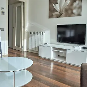 Apartament Via Augusta 153, Barcelona
